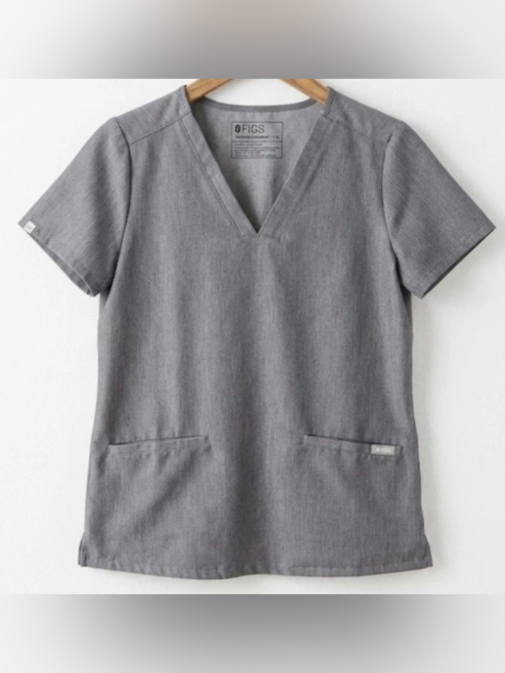 FIGS Casma Three-Pocket Scrub Top Women’s XS Graphite Grey